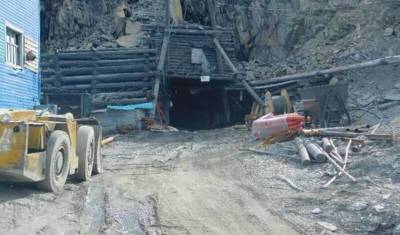 При обрушении породы на руднике в Якутии погиб работник