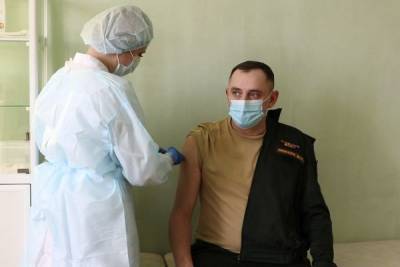 В ЦВО началась вакцинация личного состава от Covid-19