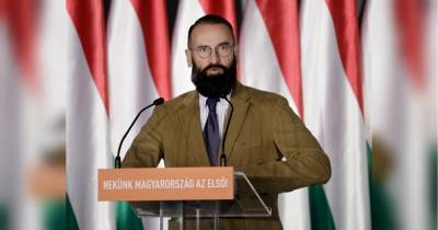 Боровшегося с ЛГБТ сооснователя правящей партии Венгрии поймали на гей-вечеринке