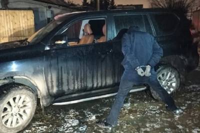 В Твери полицейские задержали двух профессиональных угонщиков