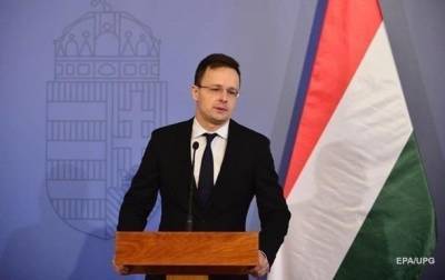 Венгрия пожаловалась НАТО из-за Закарпатья