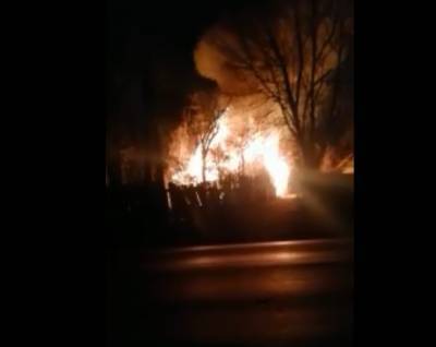 Две женщины погибли во время пожара в дачном домике в Ельце
