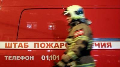 Эксклюзивное видео с места пожара в Петербурге, где заживо сгорел мужчина