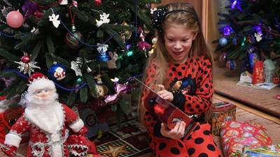 Дед Мороз сильно помолодеет: как пройдут новогодние утренники в Крыму