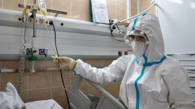 Статистика по коронавирусу в России: за сутки 25345 зараженных, умерли 589