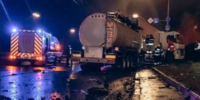 В Киеве ночью произошло смертельное ДТП с участием двух грузовиков
