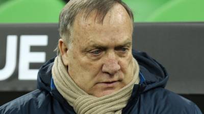 Бывший тренер сборной России Дик Адвокат заявил о завершении карьеры