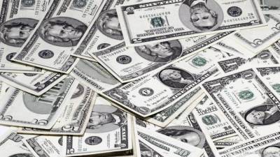 Экономист: огромные долги США приведут к обвалу доллара