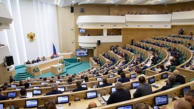 Сенаторы смогут прекращать полномочия судей в РФ