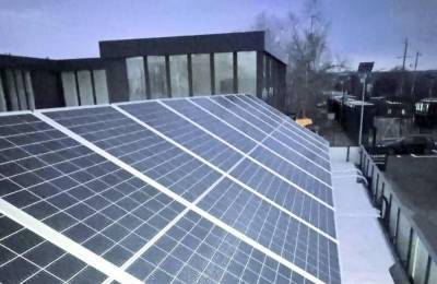 На Донбассе солнечными батареями оборудуют КПВВ, школы, детсады, больницы, парки и остановки