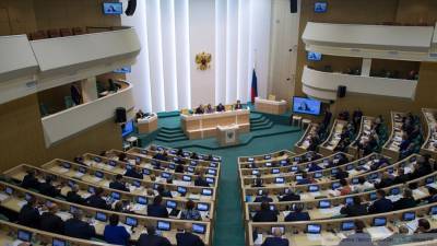 Закон о наказании за призывы к отчуждению территорий РФ одобрили в Совфеде