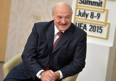 Лукашенко пожаловался на "буквально оголтелое" поведение Польши и стран Балтии