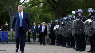 Отставной генерал призвал Трампа начать массовые аресты «заговорщиков»