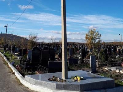 В Новороссийске ветерана Великой Отечественной войны похоронили под бетонной опорой ЛЭП