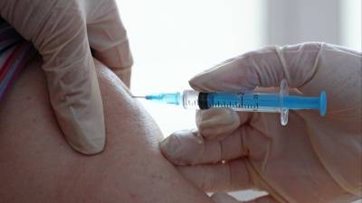 Будет ли обязательной для чиновников вакцинация от коронавируса?