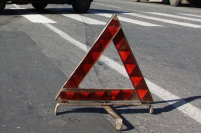 В Смоленской области двое пешеходов оказались под колесами авто