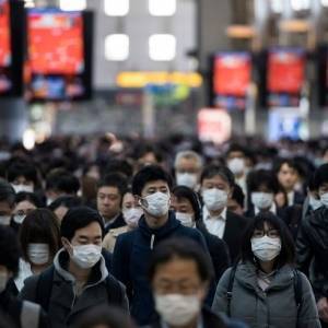 В Японии население бесплатно провакцинируют от корнавируса