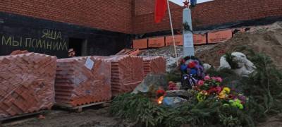 В Петрозаводске снова снесен памятник бойцу истребительного батальона Якову Степанову