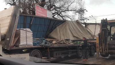 В среду сразу же два "моста глупости" в Петербурге поймали новых "жертв"