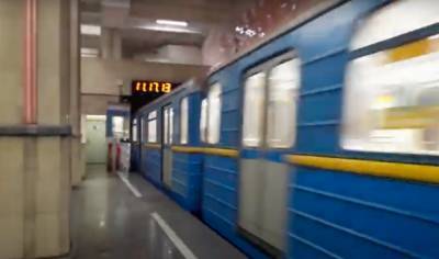 К новому году зарплату получат не все: в Харькове частично покроют долги метрополитена по зарплате