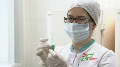 В регионах начались пострегистрационные исследования уже второй российской вакцины от коронавируса