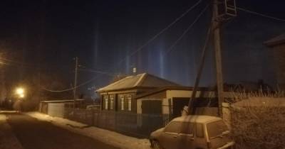 В Тюмени заметили удивительные световые столбы