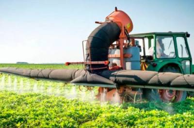 Рада сняла ограничения на ввоз пестицидов на территорию Украины