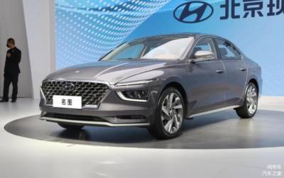 Hyundai представила новый бюджетный седан для Китая