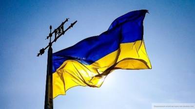 Политолог объяснил нежелание украинский элит подчиняться центральной власти