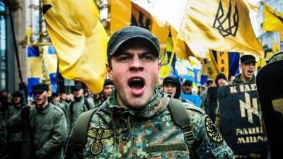 Националисты ударно работают на распад Украины – эксперт
