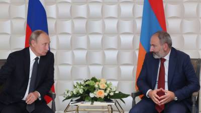 Путин призвал лидеров ОДКБ поддержать армянского премьера