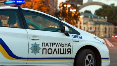 В Киеве пьяный водитель устроил гонки с полицией, а затем притворился пассажиром – видео