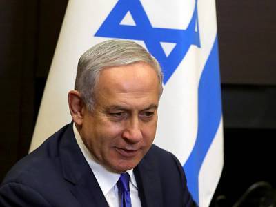 Нетаньяху вакцинировался на глазах у всего Израиля (видео)