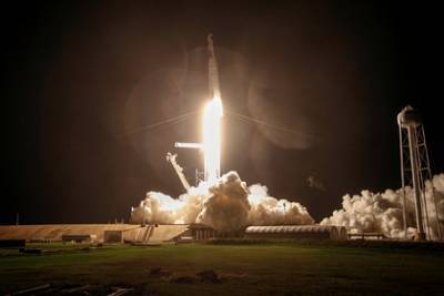 SpaceX запустила ракету с разведывательным спутником