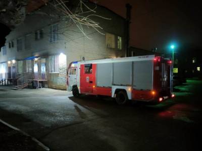 В Астрахани при взрыве в хранилище кислородных баллонов пострадал сотрудник больницы