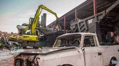 В Казахстане с 24 декабря приостановят приём старых авто на утилизацию