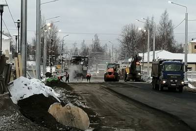 Закрытый мост на ул.Кирова в Петрозаводске начали асфальтировать