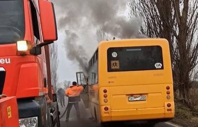 На Закарпатье загорелся школьный автобус