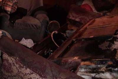 В Смоленской области неравнодушные соседи спасали мужчину, оказавшегося в горящей квартире