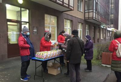 «Новогодний десант» раздает подарки детям в Кудрово