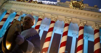 В Одессе на открытии новогодней елки включили русский шансон: видео