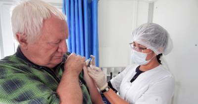 Мурашко рассказал, когда начнется вакцинация россиян старше 60 лет
