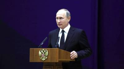 Путин призвал СВР учитывать риски тлеющих конфликтов у российских границ