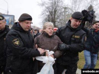 В Минск вновь введена спецтехника, начались задержания
