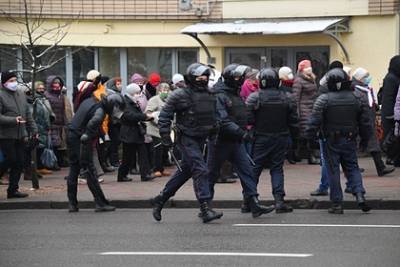 В Минске на акциях протеста снова начались задержания
