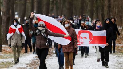 На протестных акциях в Минске задержаны 100 человек