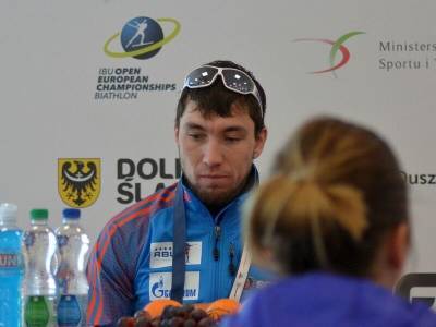 Логинов стал 10-м в масс-старте на этапе Кубка мира по биатлону