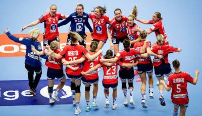 Сборная Норвегии в рекордный восьмой раз выиграла женский чемпионат Европы по гандболу