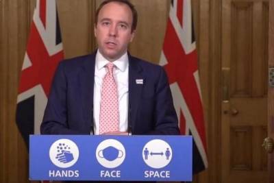 Британский министр: ситуация с мутировавшим COVID-19 вышла из-под контроля