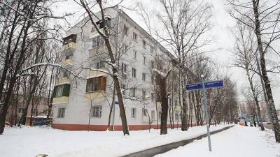 Живущим в старых домах россиянам отказывают в капремонте